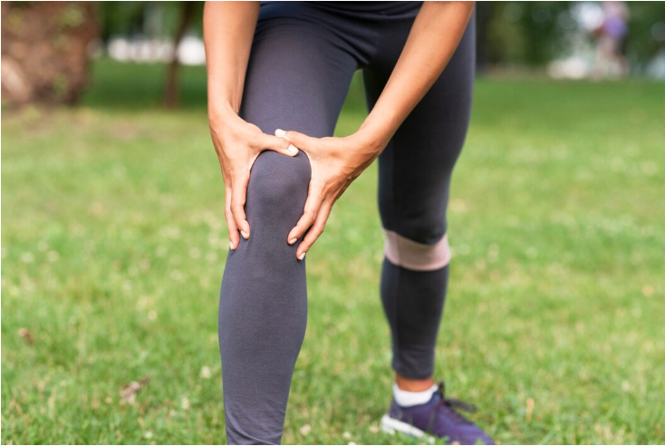 Crunching in the Knee: Causes, Risks, and Prevention Methods